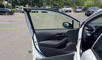 2022 Toyota Corolla LE full