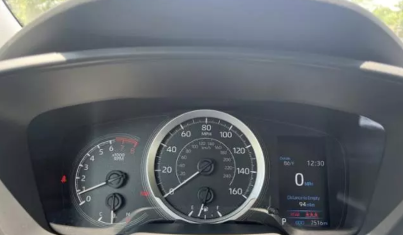 2022 Toyota Corolla LE full