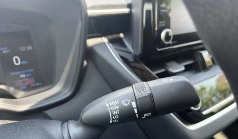 2022 Toyota Corolla LE full