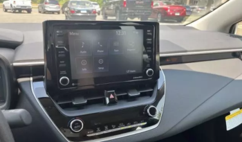 2022 Toyota Corolla LE full