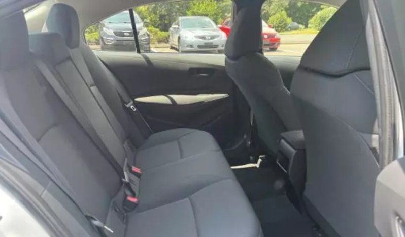 2022 Toyota Corolla LE full