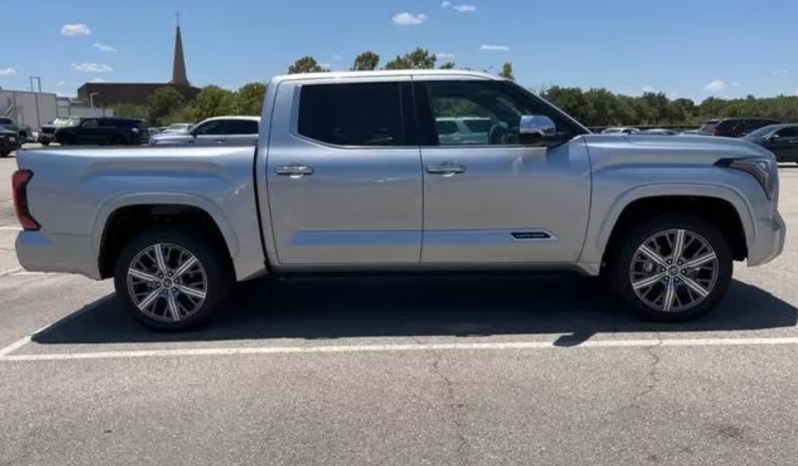 2022 Toyota Tundra Hybrid Capstone full