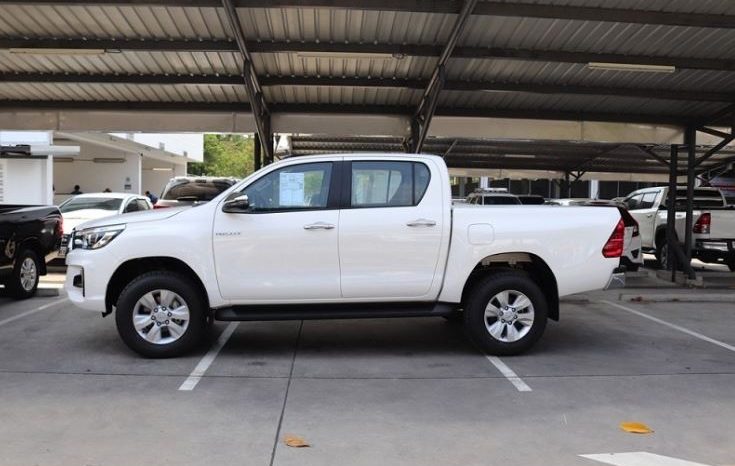 2020 Toyota Hilux Revo Double Cab G full