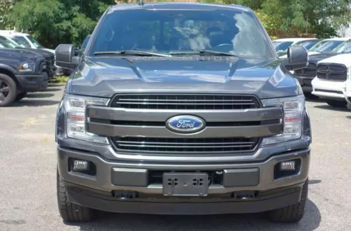 2020 Ford F-150 Lariat - UCES MOTORS