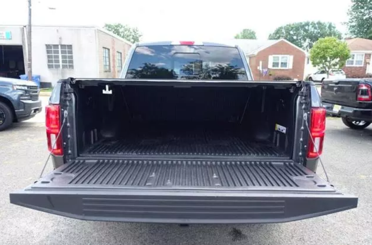 2020 Ford F-150 Lariat - UCES MOTORS