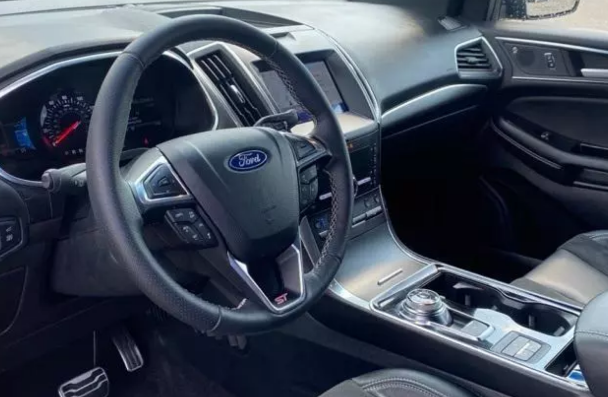 2020 Ford Edge ST - UCES MOTORS