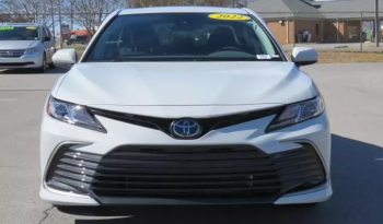 2022 Toyota Camry LE full