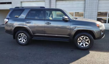 2021 Toyota 4Runner TRD Off Road Gray full