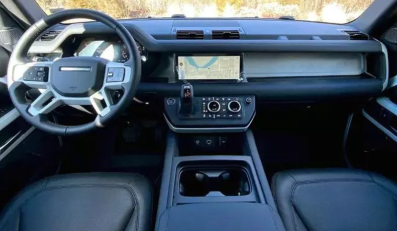 2024 Land Rover Defender P300 full