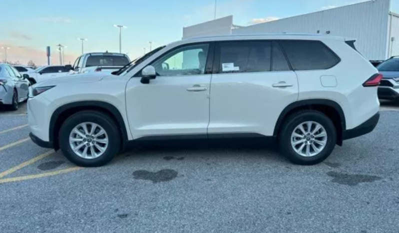 2024 Toyota Grand Highlander XLE full