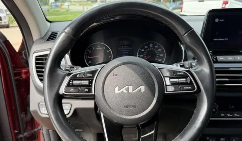 2022 Kia Seltos S full