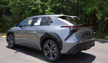2024 Toyota bZ4X Limited full