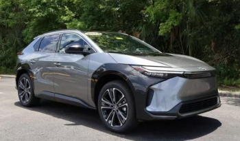 2024 Toyota bZ4X Limited full