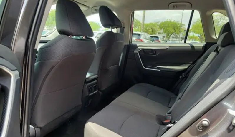 2025 Toyota RAV4 LE full
