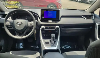2025 Toyota RAV4 LE full