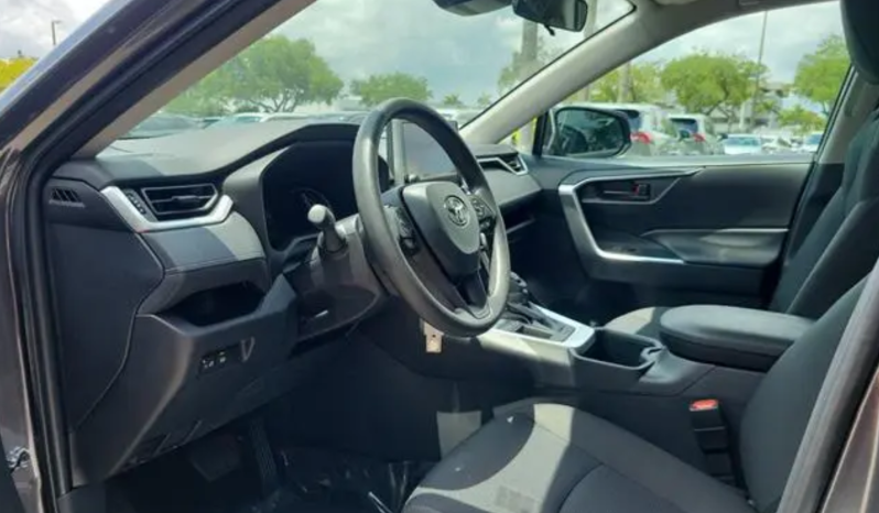 2025 Toyota RAV4 LE full