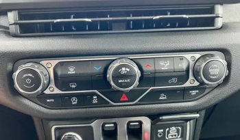 2025 Jeep Wrangler Sport full