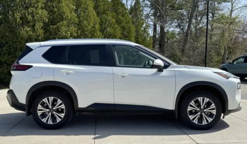 2022 Nissan Rogue SV full