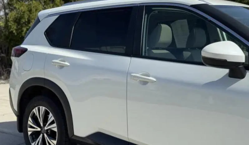2022 Nissan Rogue SV full