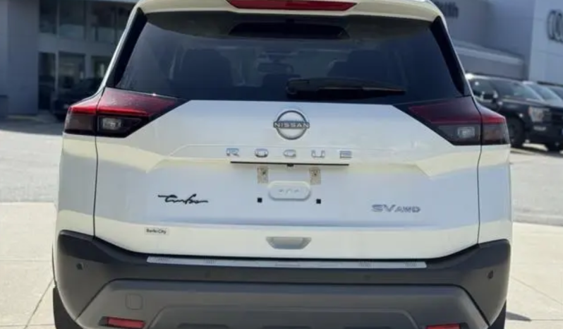 2022 Nissan Rogue SV full