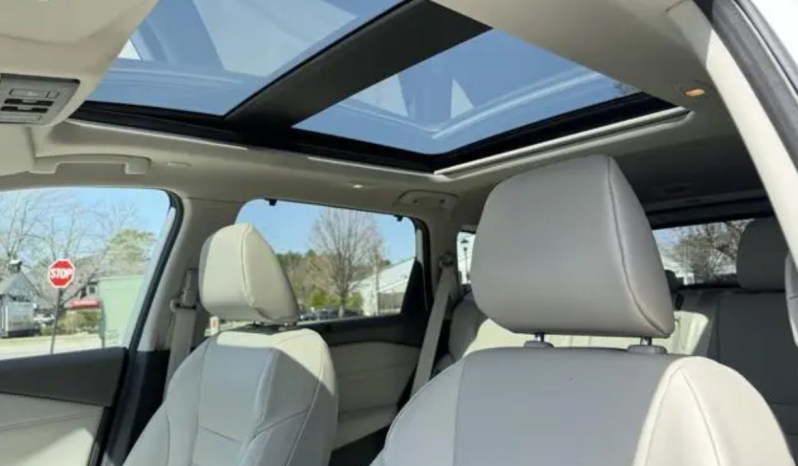 2022 Nissan Rogue SV full