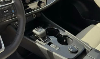 2022 Nissan Rogue SV full