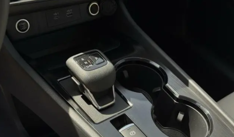 2022 Nissan Rogue SV full