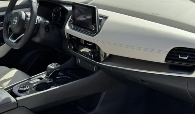 2022 Nissan Rogue SV full