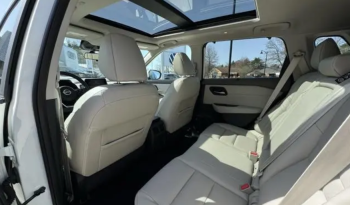 2022 Nissan Rogue SV full