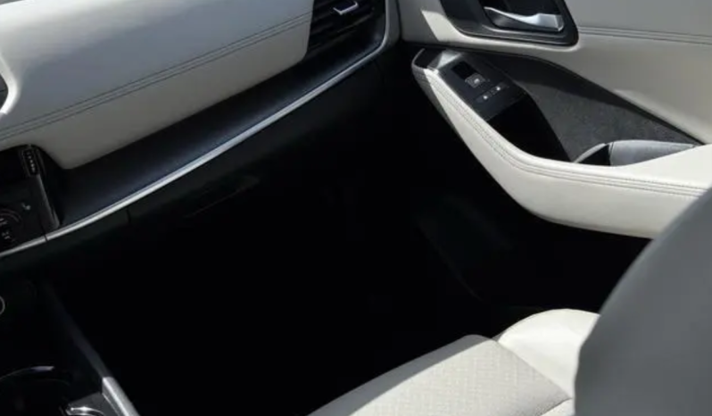 2022 Nissan Rogue SV full