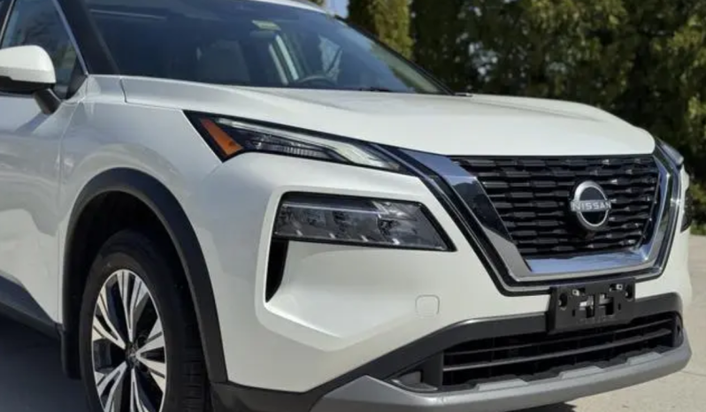 2022 Nissan Rogue SV full