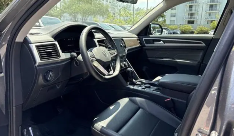 2022 Volkswagen Atlas 3.6L SE w/Technology full
