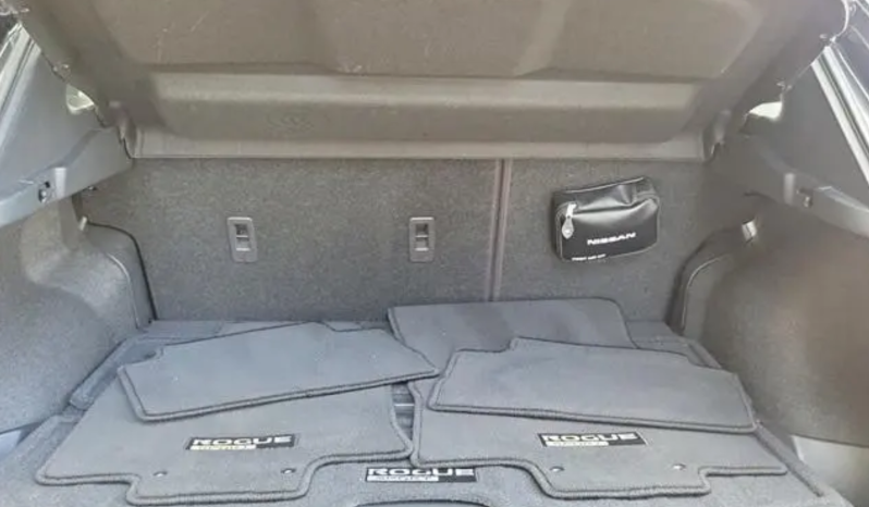 2021 Nissan Rogue Sport SL full