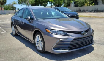 2024 Toyota Camry LE full