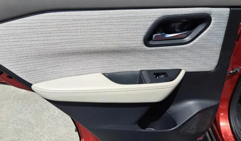 2023 Nissan Rogue SV full
