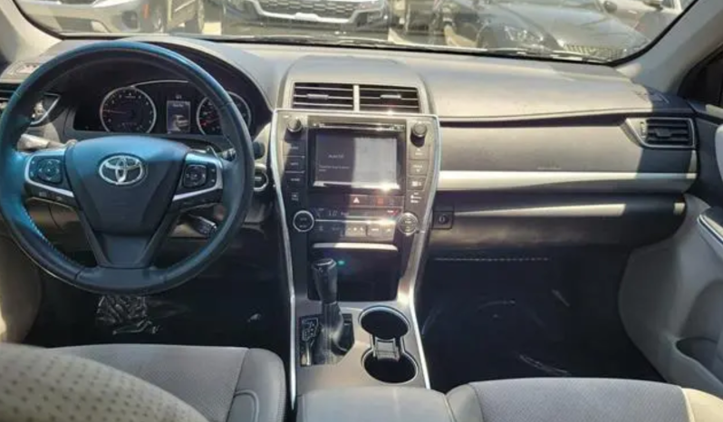 2015 Toyota Camry XSE full