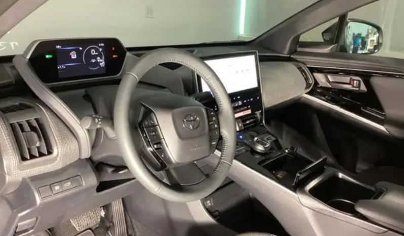 2025 Toyota bZ4X XLE full