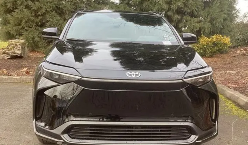 2025 Toyota bZ4X XLE full
