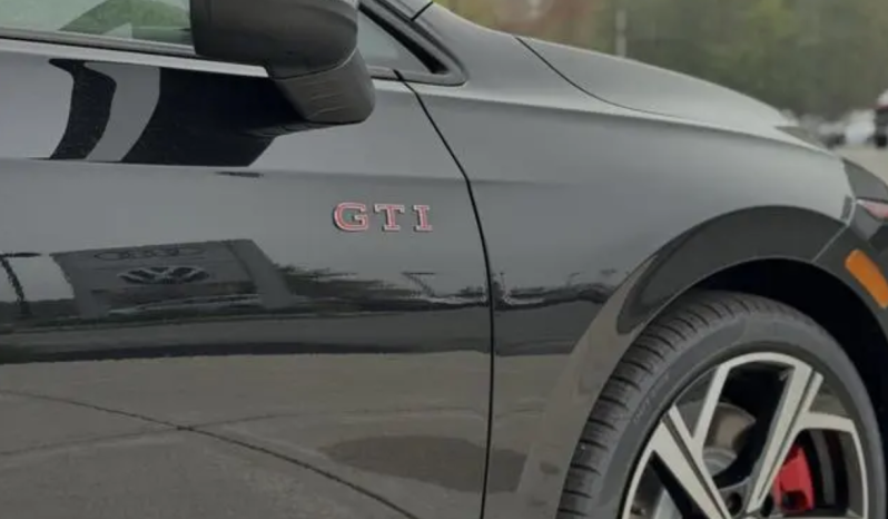 2025 Volkswagen Golf GTI 2.0T SE DSG full