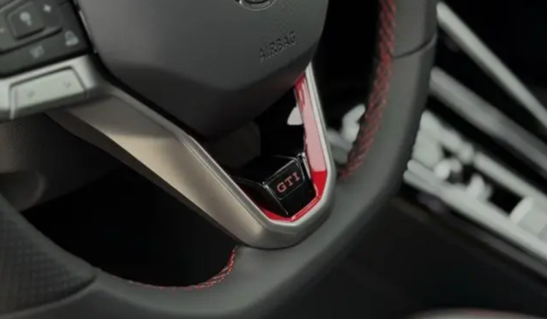 2025 Volkswagen Golf GTI 2.0T SE DSG full