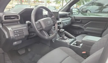 2024 Toyota Tacoma SR5 full