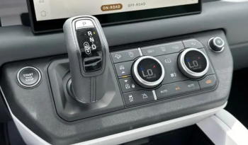 2025 Land Rover Defender 110 P300 full