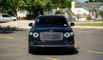 2023 Bentley Bentayga V8 full