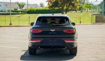 2023 Bentley Bentayga V8 full