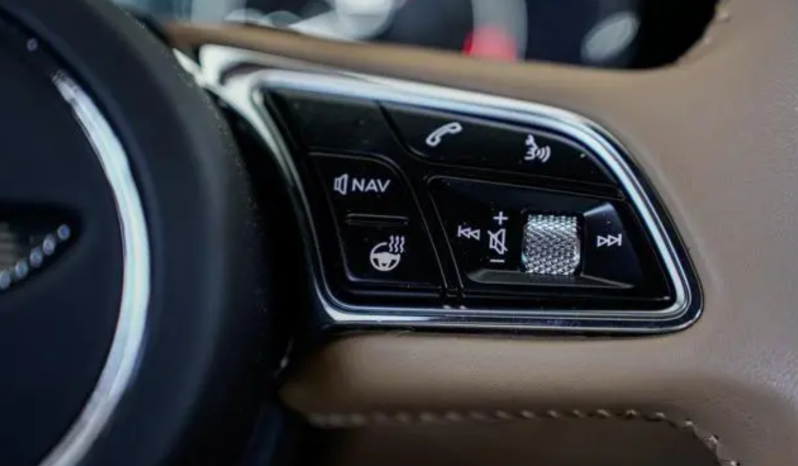 2023 Bentley Bentayga V8 full