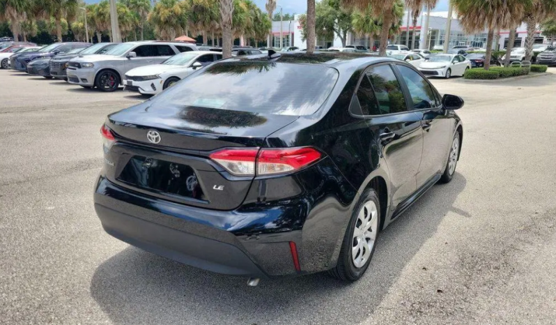 2024 Toyota Corolla LE full