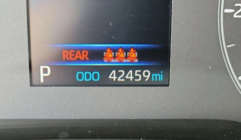 2024 Toyota Corolla LE full