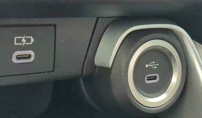 2025 Toyota Grand Highlander LE full