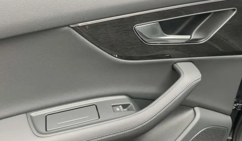 2025 Audi Q7 55 Premium Plus full