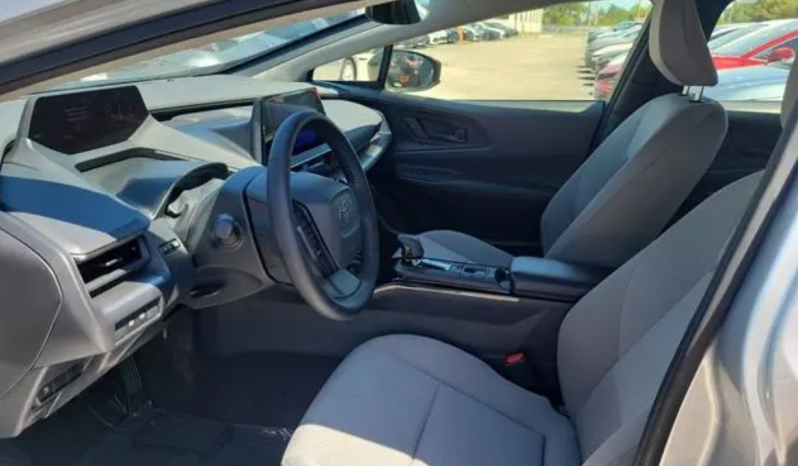 2024 Toyota Prius LE full